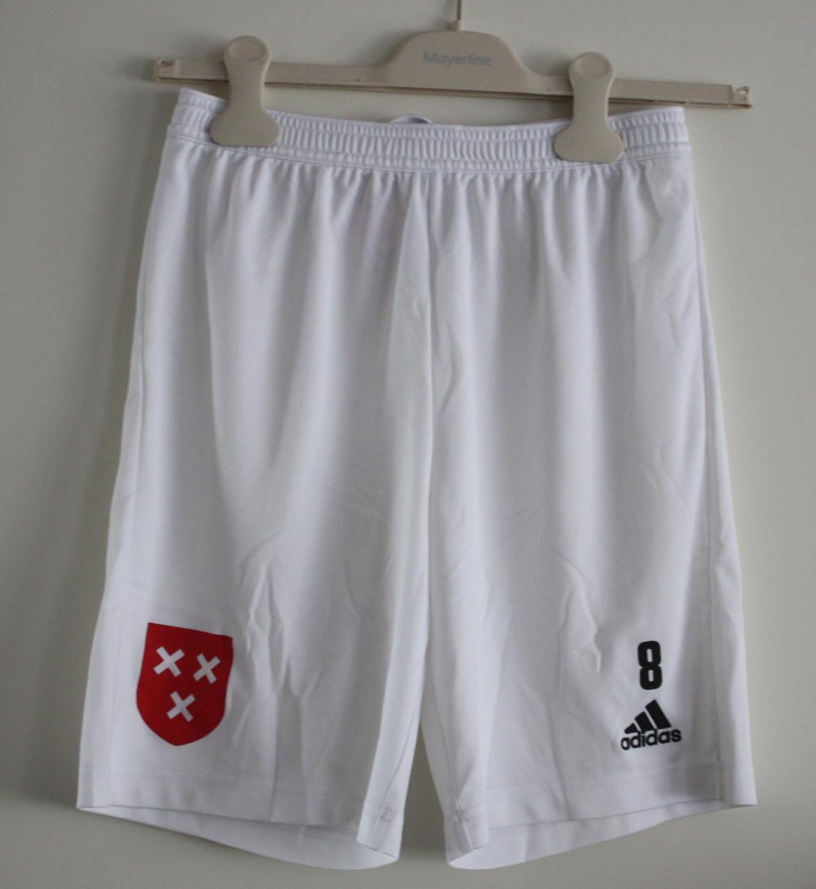 Witte kort broek maat 164