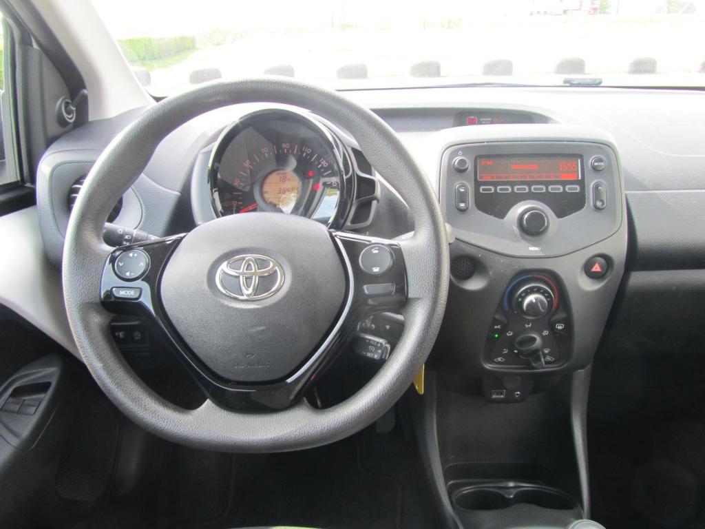 Toyota Aygo 1.0 vvt-i x-fun | 5 deurs | airco | bluetooth