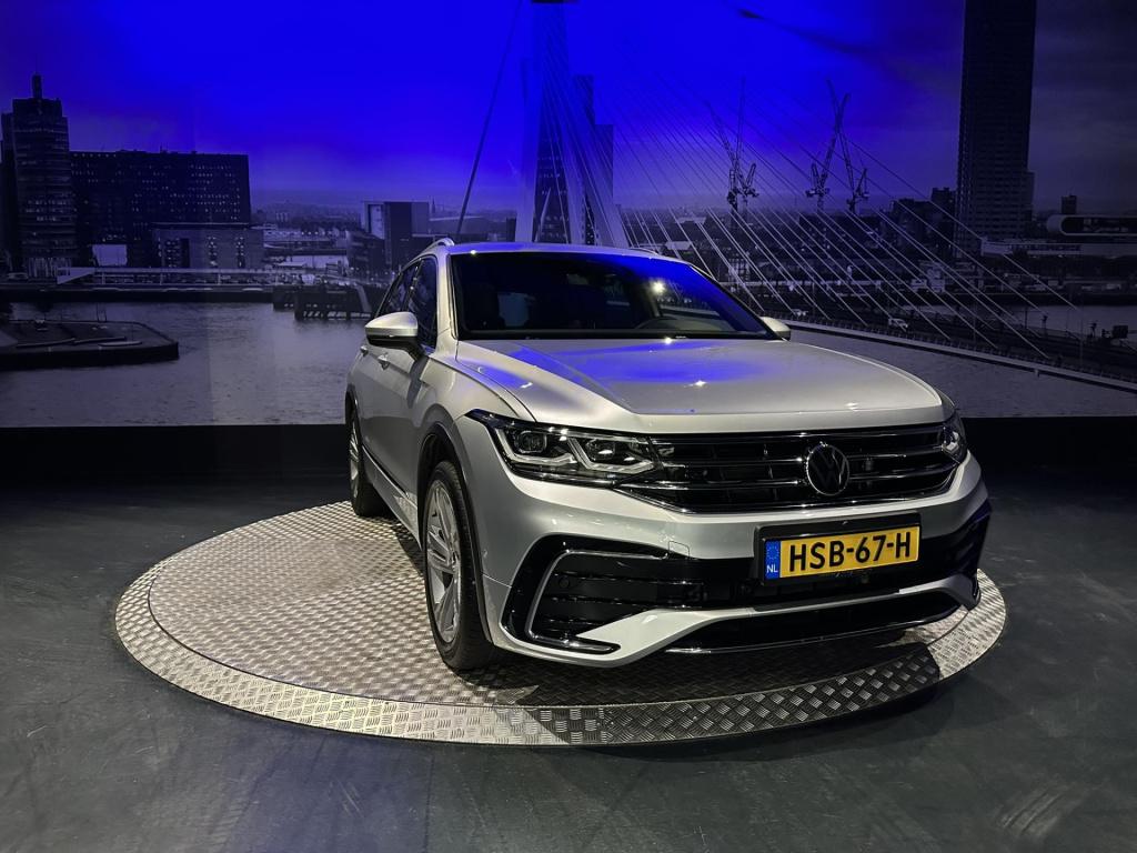 Volkswagen Tiguan 1.4 tsi ehybrid r-line business+ *pano*memory*sfeerverlic