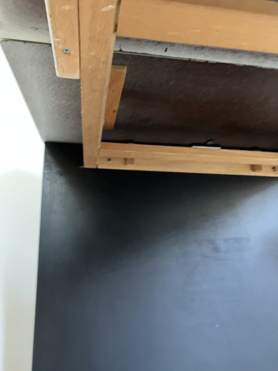 Eetkamertafel met uitschuifbaar deel