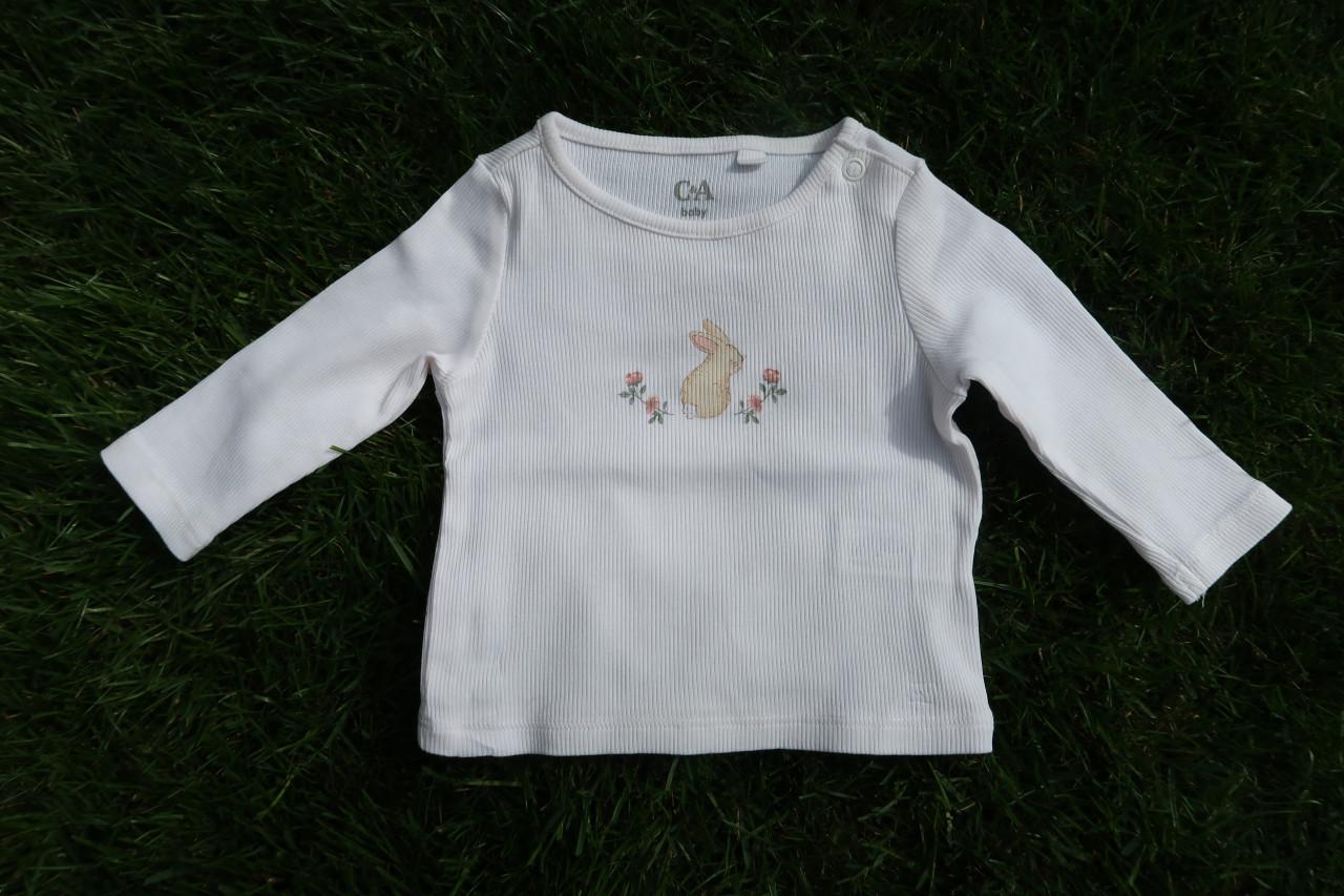 Babytruitje maatje 56 voor €1,00