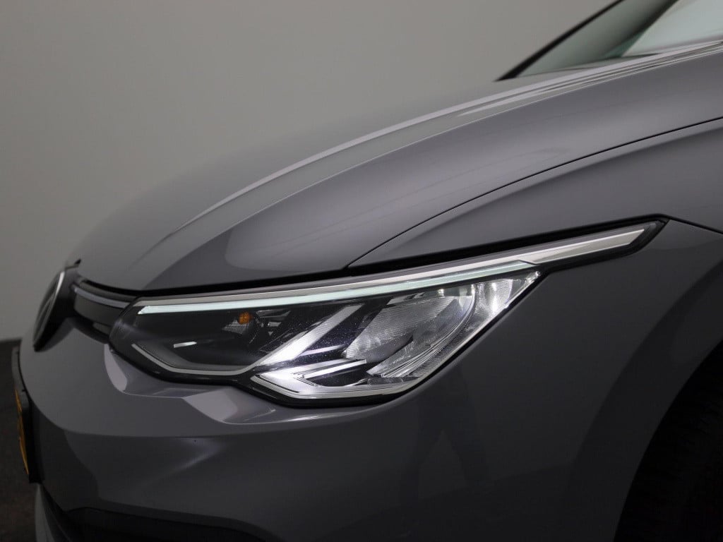 Volkswagen Golf variant 1.0 tsi life | lmv | parkeer sensoren | virtual coc