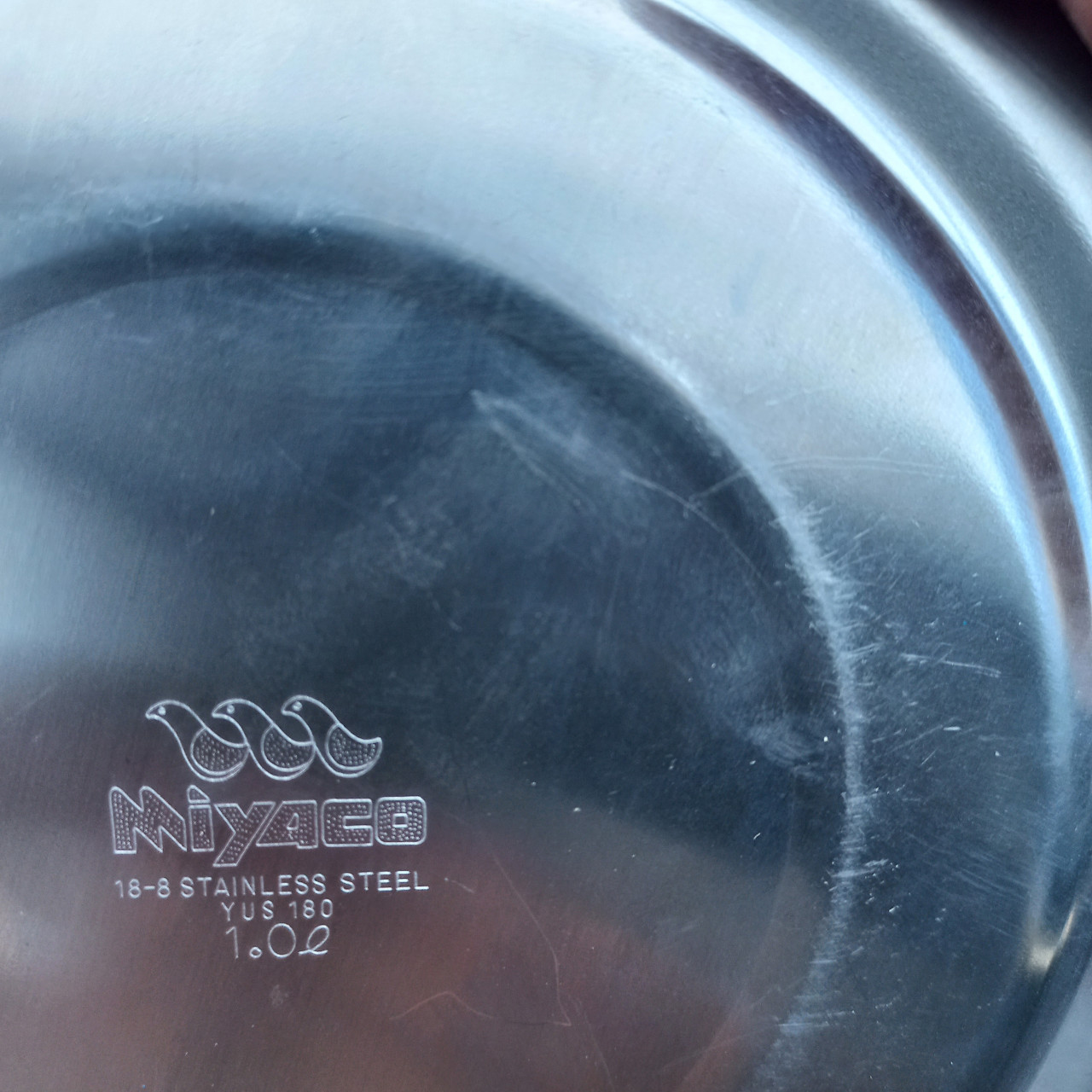 MIYACO JAPAN 18-8 STAINLESS STEEL 1L