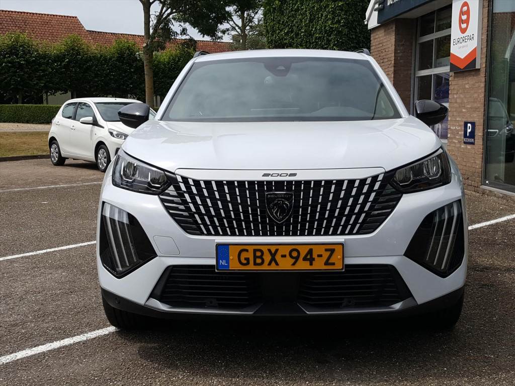 Peugeot 2008 allure 1.2 puretech 100pk navigatie | achteruitrijcamera | app
