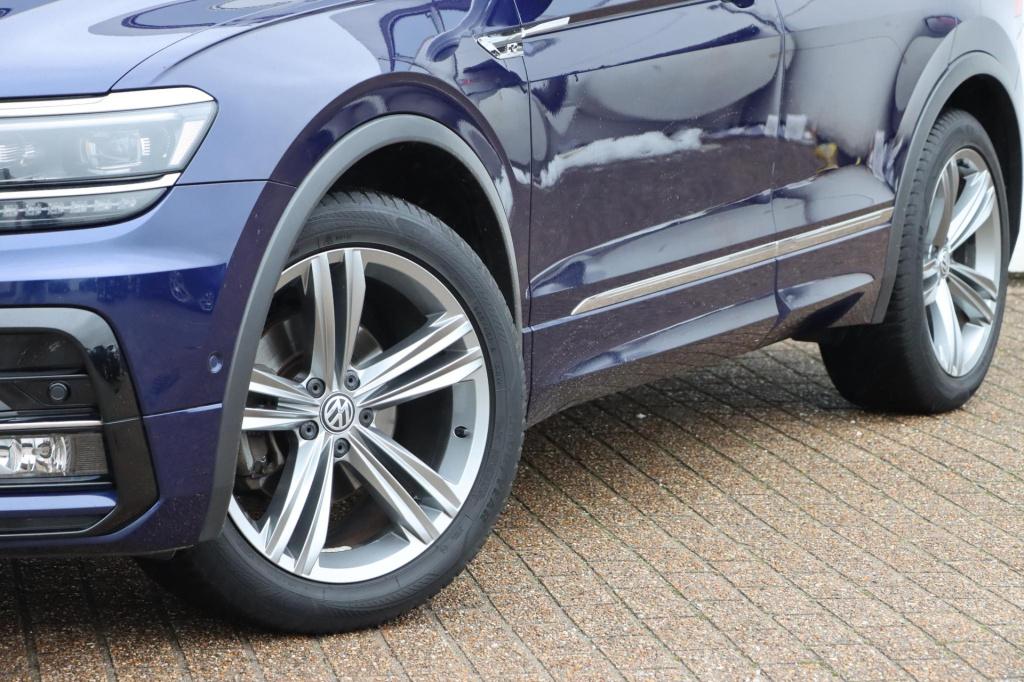 Volkswagen Tiguan 1.4 tsi comfortline business r