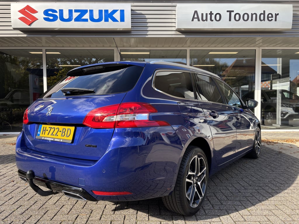 Peugeot 308 sw 1.2 puretech blue lease premium/ panoramadak/ trekhaak