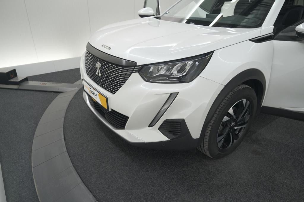 Peugeot 2008 puretech 130 allure | camera | adaptieve cruise control | stoe