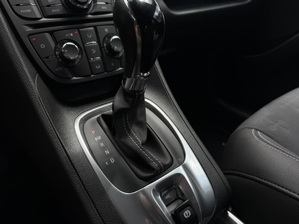 Opel Meriva 1.4 turbo - cosmo uitvoering -