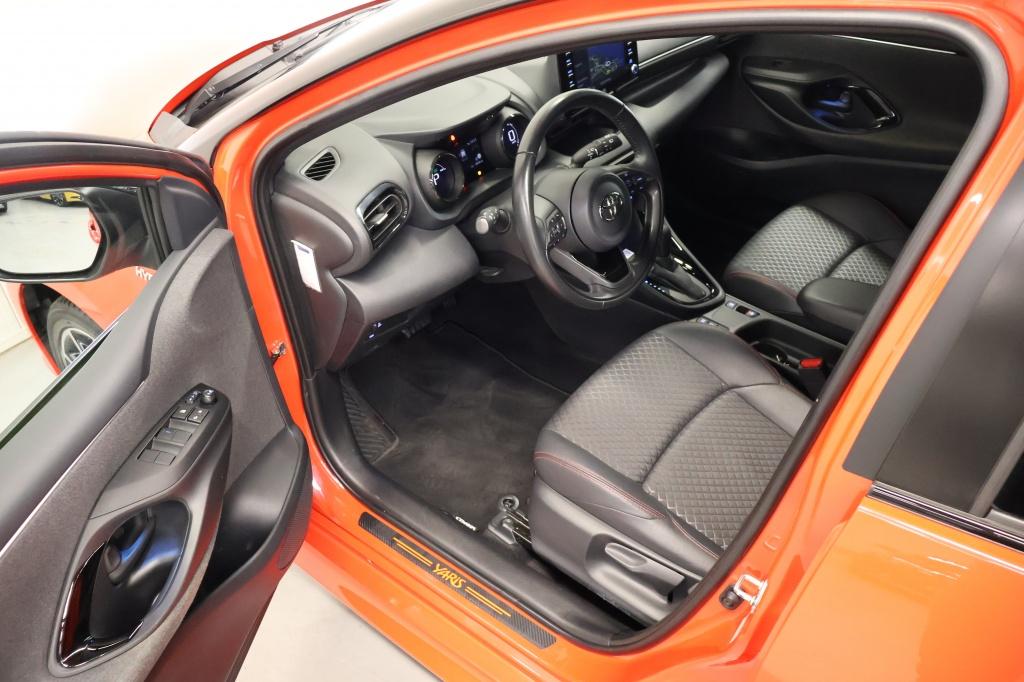 Toyota Yaris 1.5 hybrid launch edition nl auto