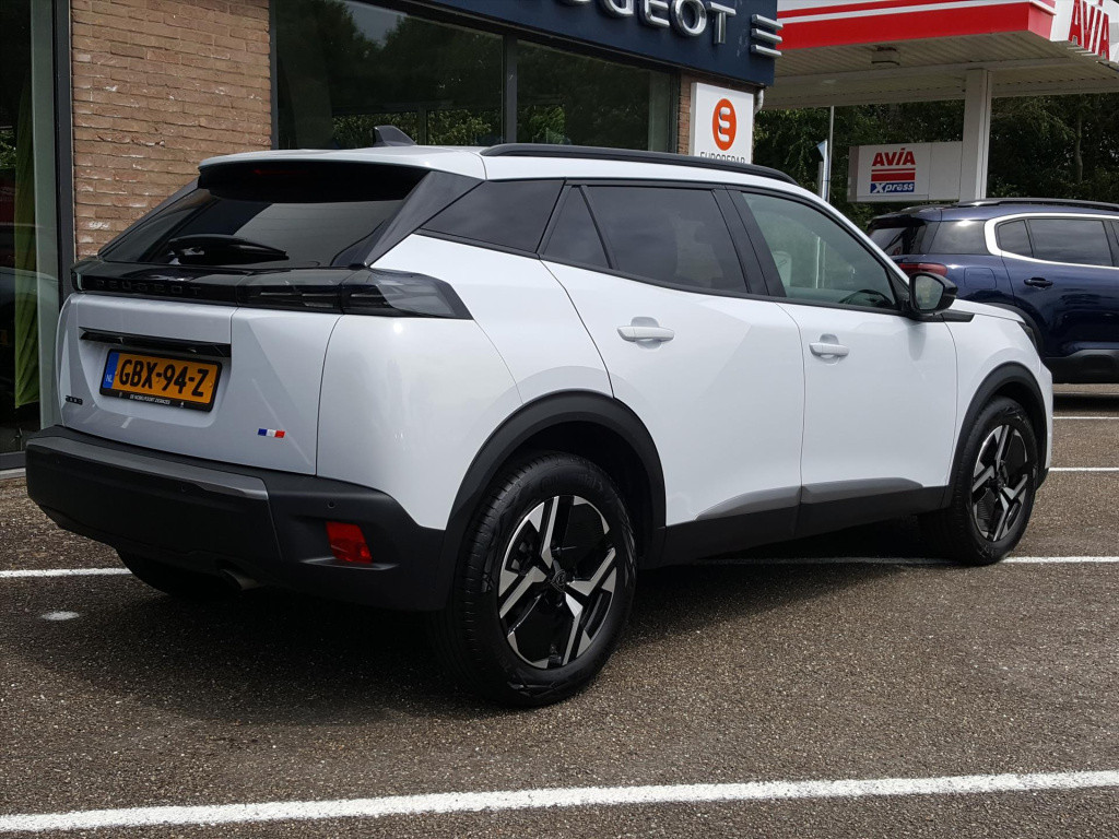 Peugeot 2008 allure 1.2 puretech 100pk navigatie | achteruitrijcamera | app