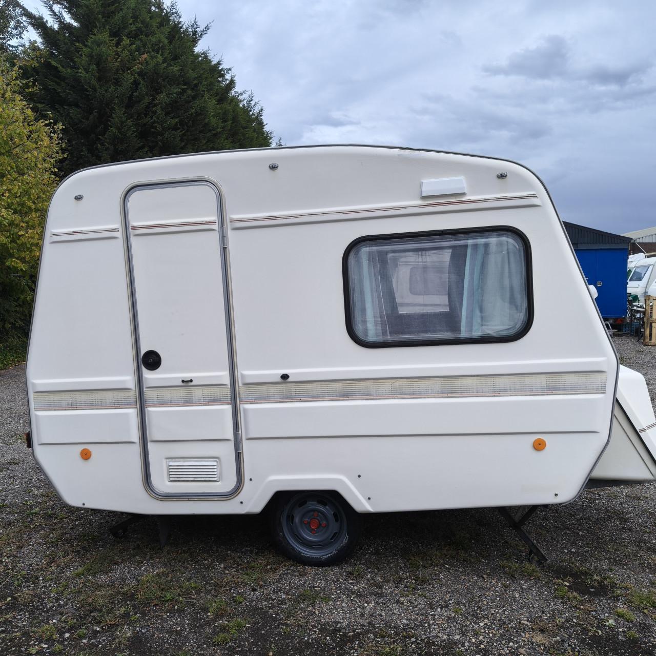 Predom Nomad 126N vrij van keuring (500-750 kg)