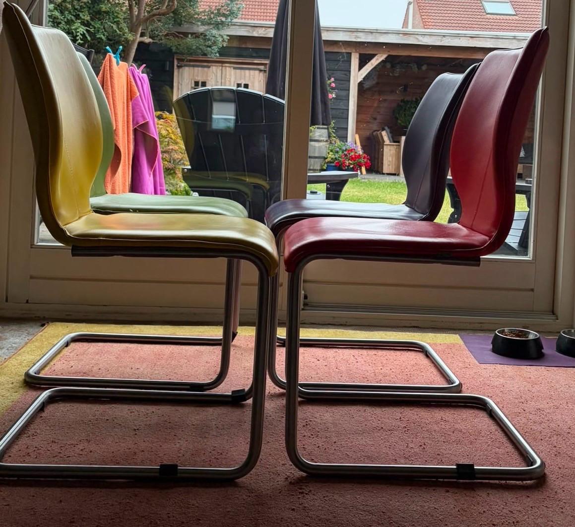 4 eetkamerstoelen Luna bree's new world