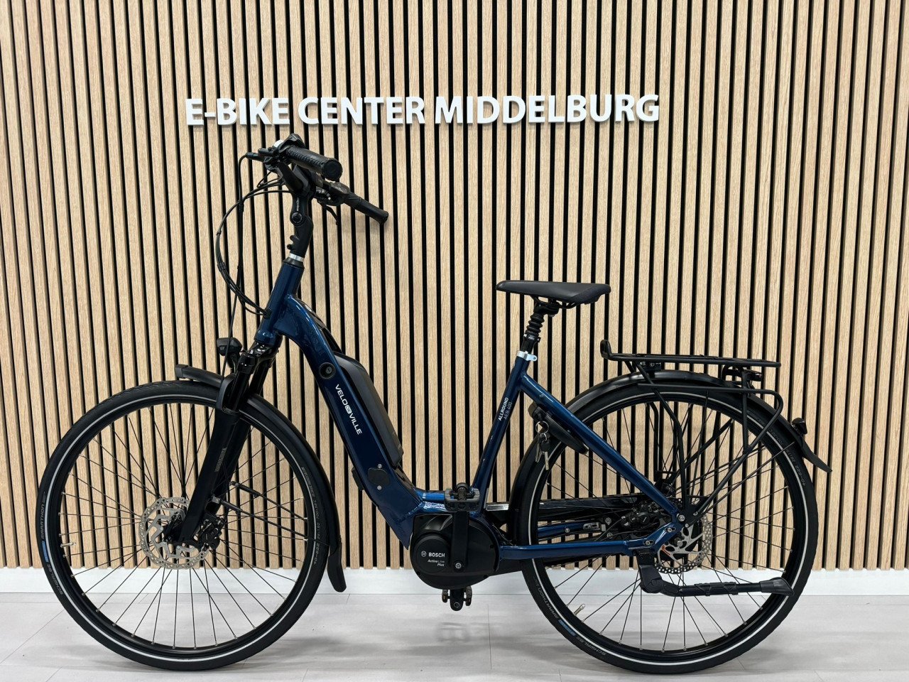 Velo De Ville AEB 400 Bosch Active Plus 500Wh Enviolo 45CM