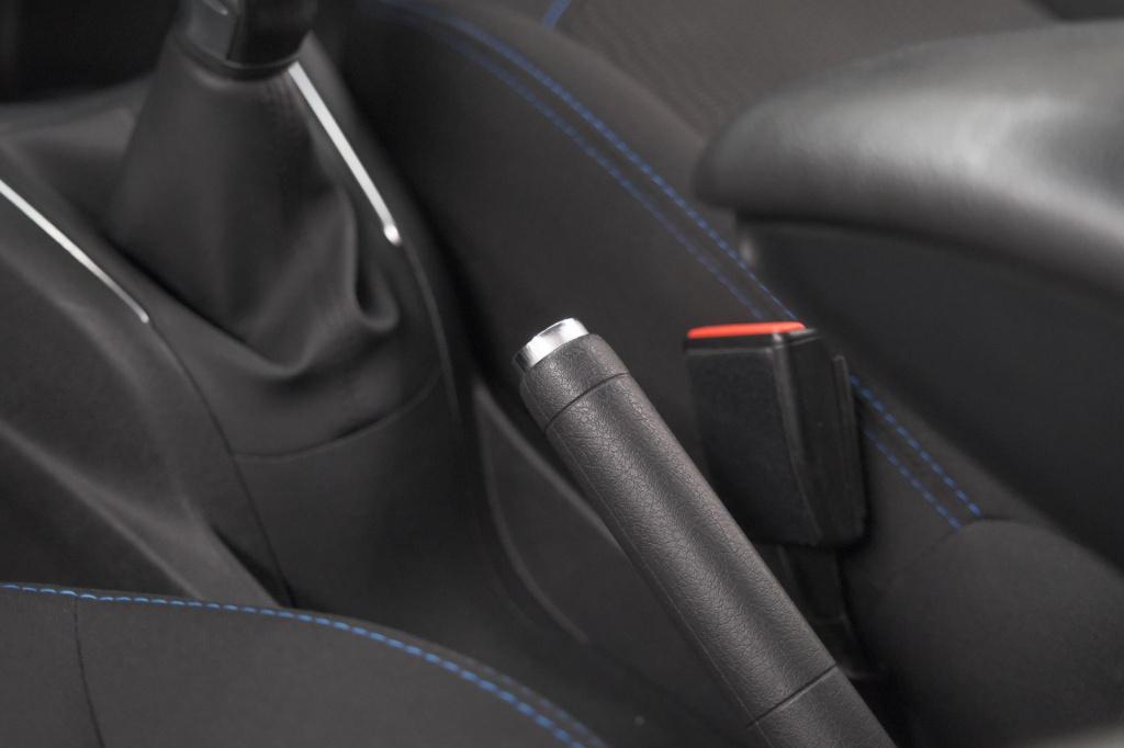 Peugeot 208 puretech 82 signature | parkeersensoren | apple carplay | navig