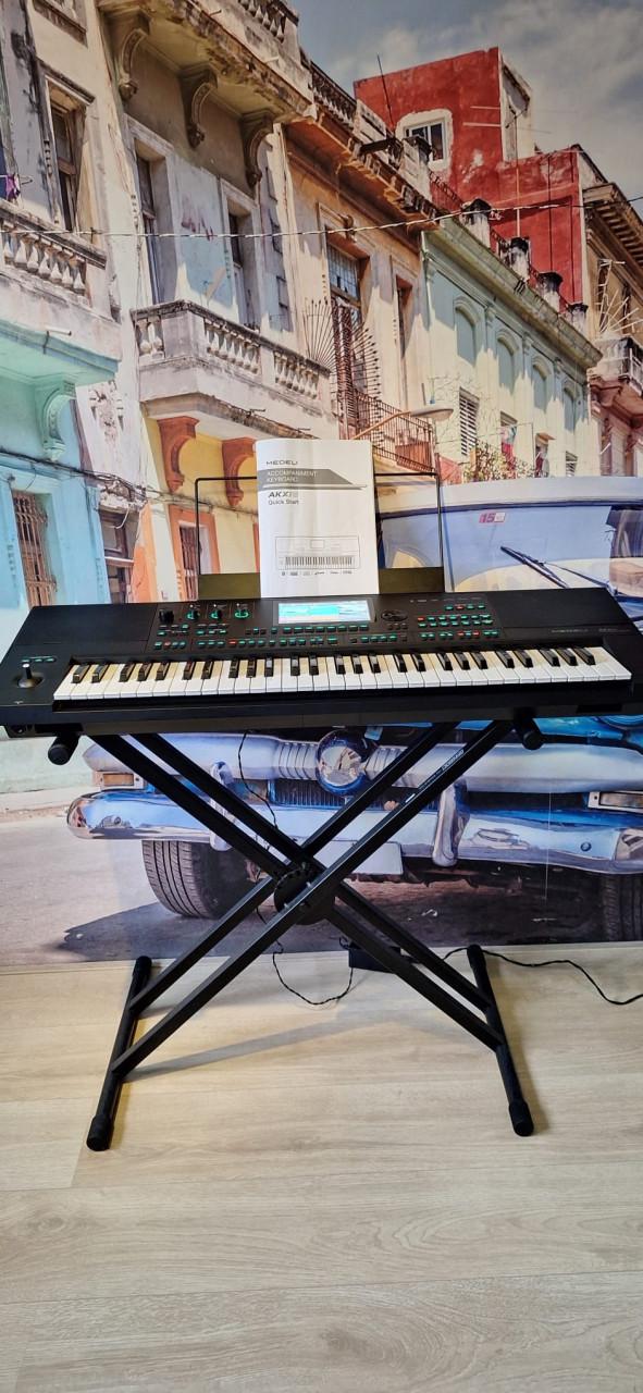 Keyboard Medeli AKX 10