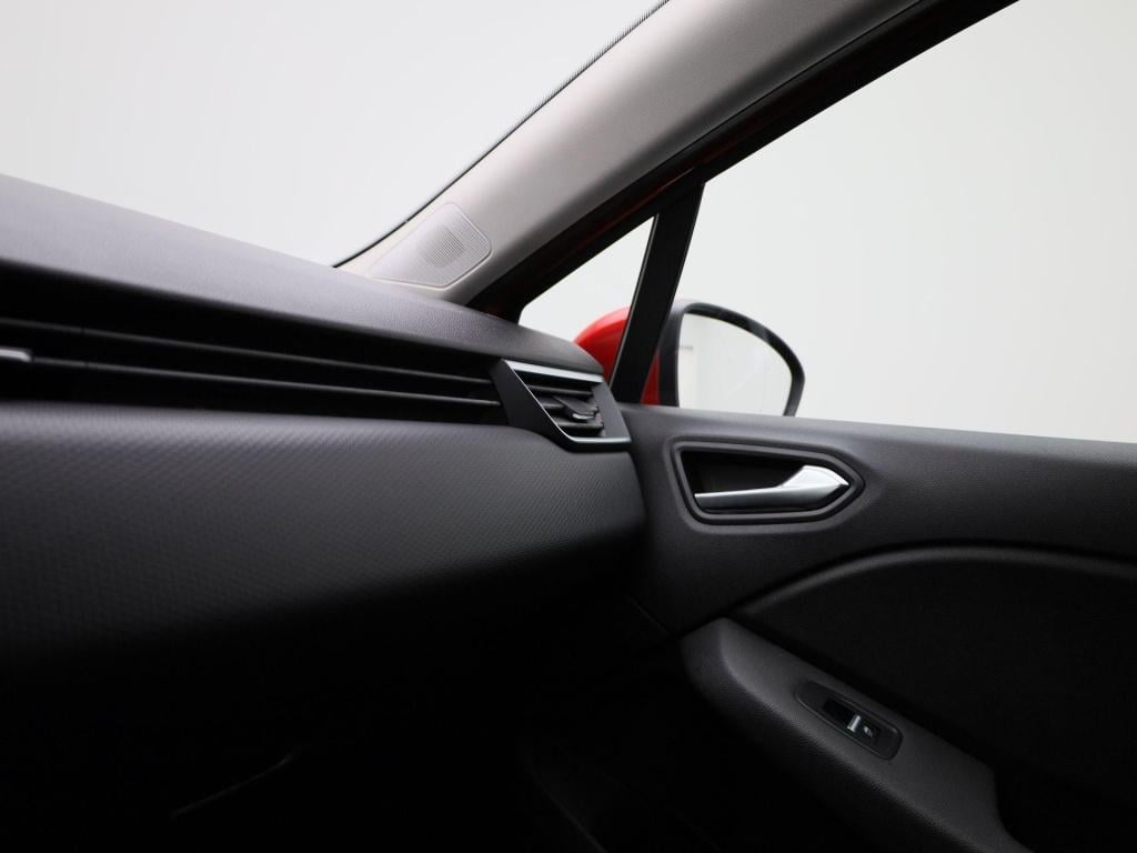 Renault Clio 1.6 e-tech hybrid 140 zen | automaat | parkeer sensoren | navi