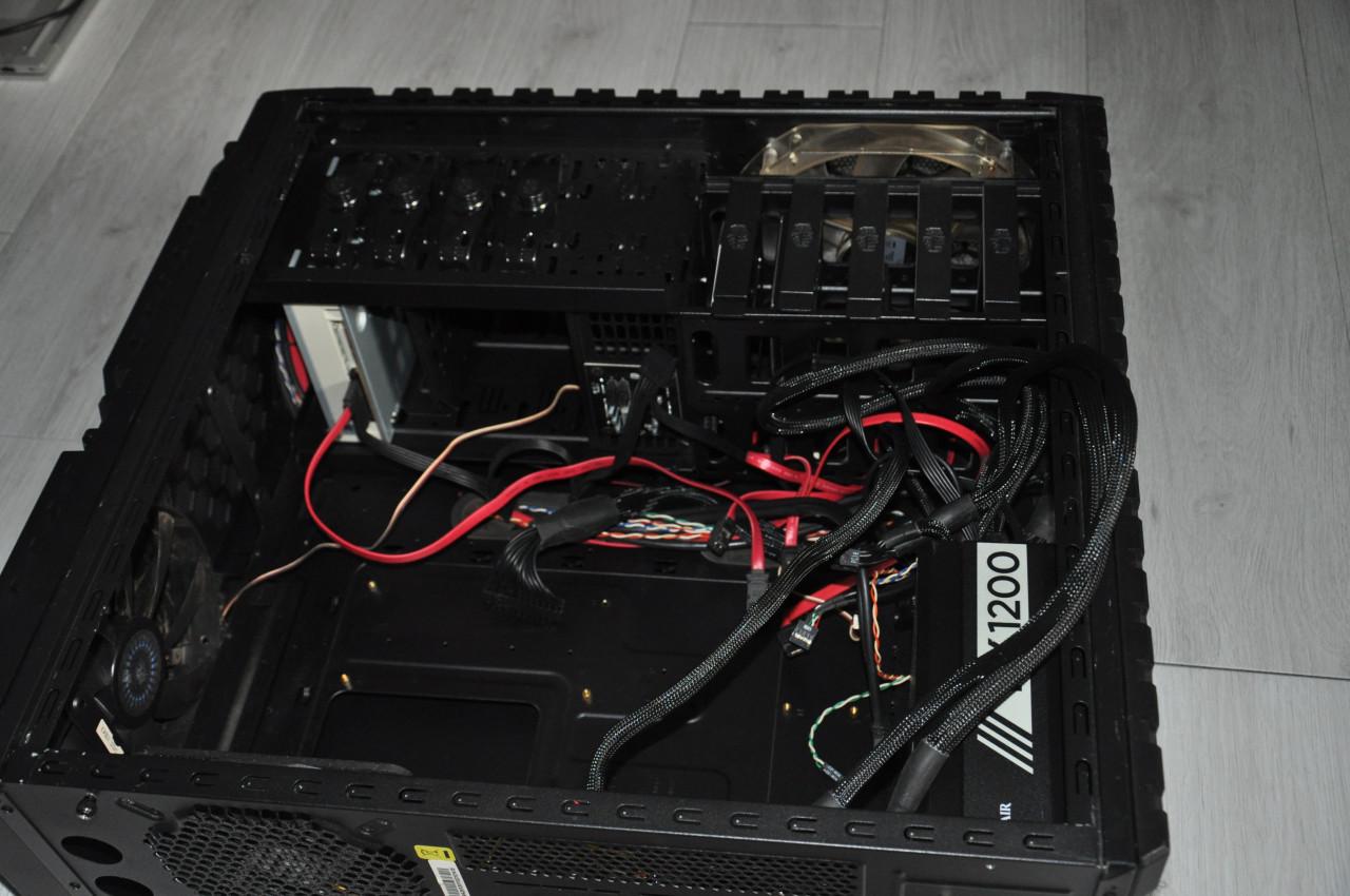 Te koop coolermaster computerkast