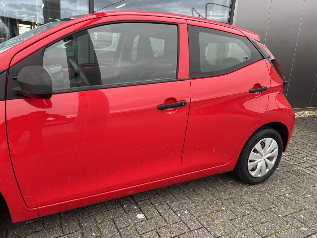 Toyota Aygo 1.0 vvt-i x-fun