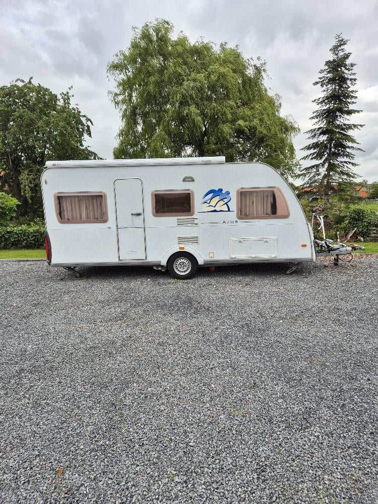 Zeer complete caravan Knaus Azur