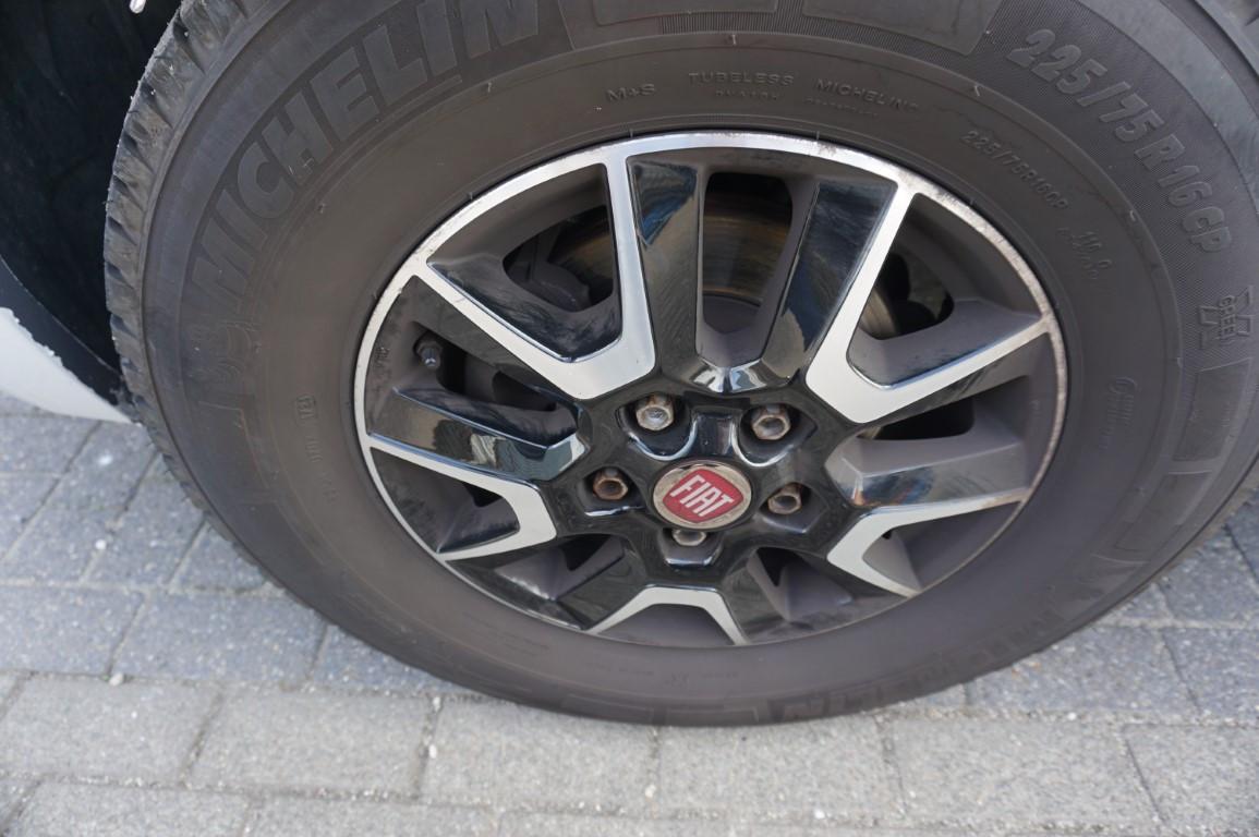 Etrusco V6.6 SB uit 2022 met 40.000km euro 6