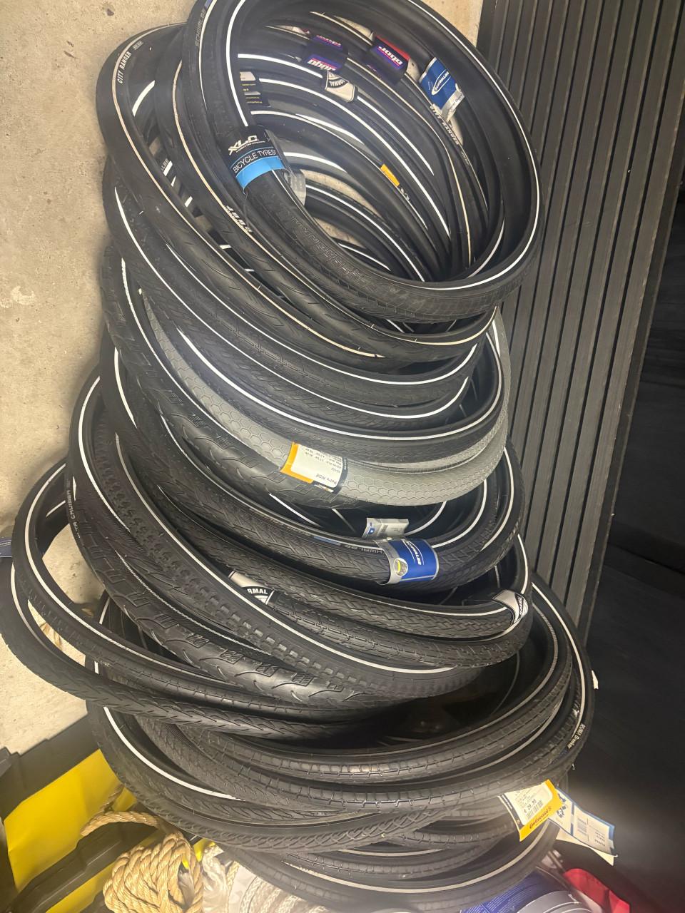 Partij Buitenbanden fiets  50 stuks!  nieuw!