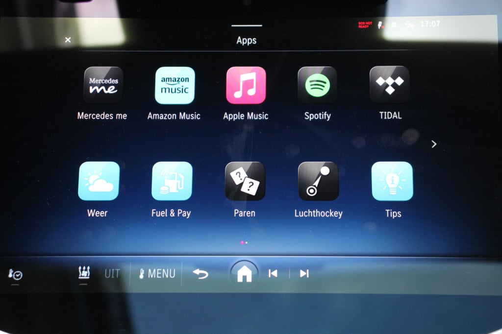 Mercedes-Benz E-Klasse 300 e amg line | superscreen | pano | burmester | 36