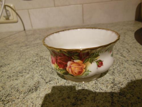 Suikerbakje van Royal Albert