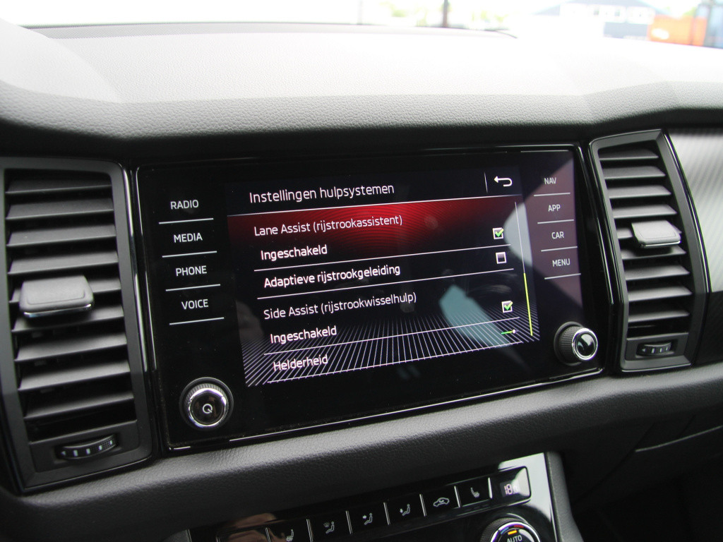 Skoda Kodiaq 1.5 tsi sportline 7p | acc | camera | trekhaak