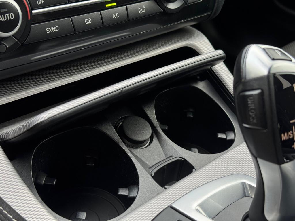 BMW 5 Serie touring 520i executive * m-pakket * navigatie * 20 inch * nap