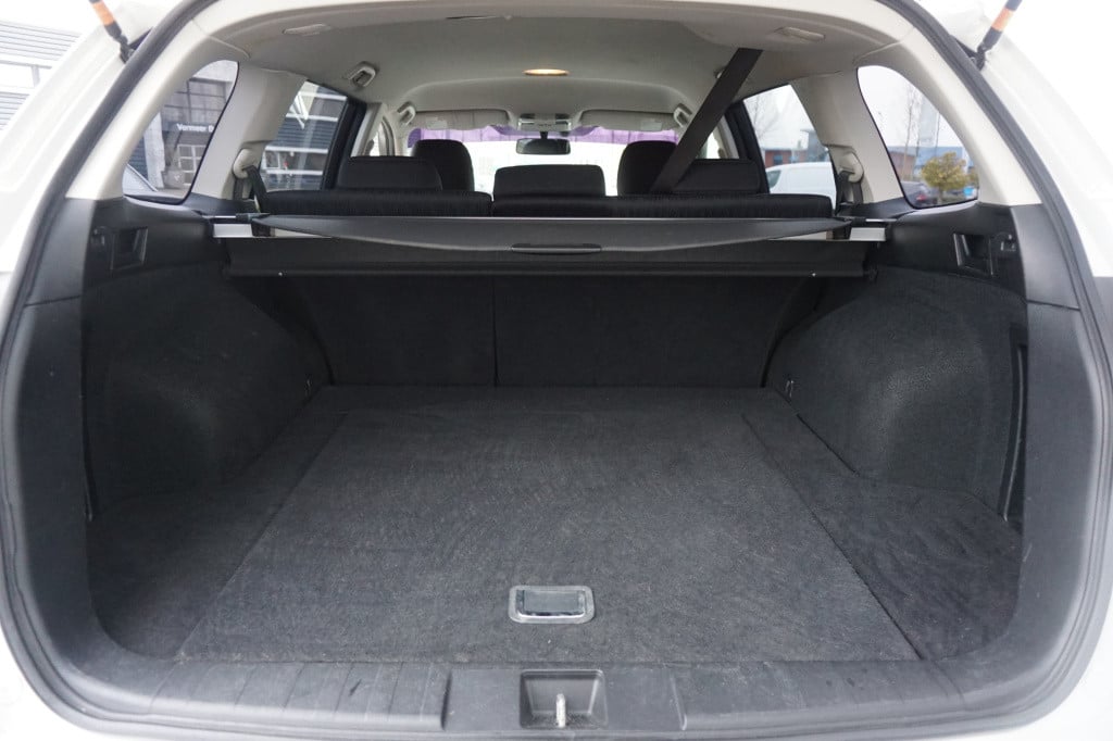 Subaru Legacy touring wagon 2.0i intro automaat - climate / navi / cruise /