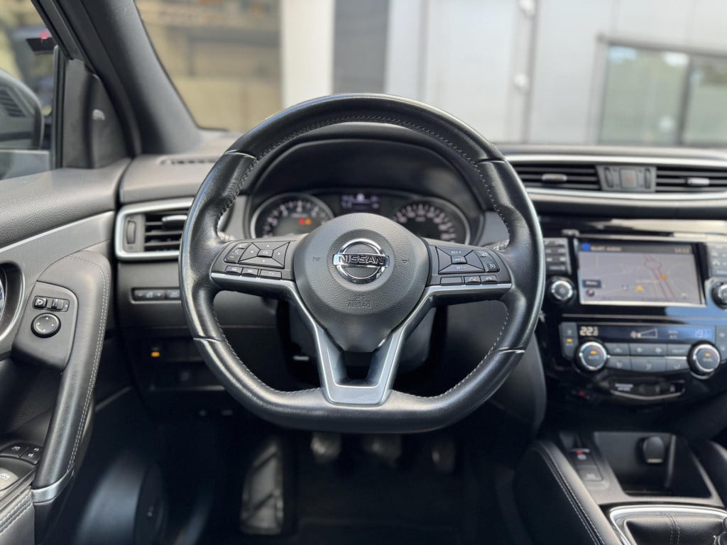 Nissan Qashqai 1.2 tekna + trekhaak, bose audio + nappa leder