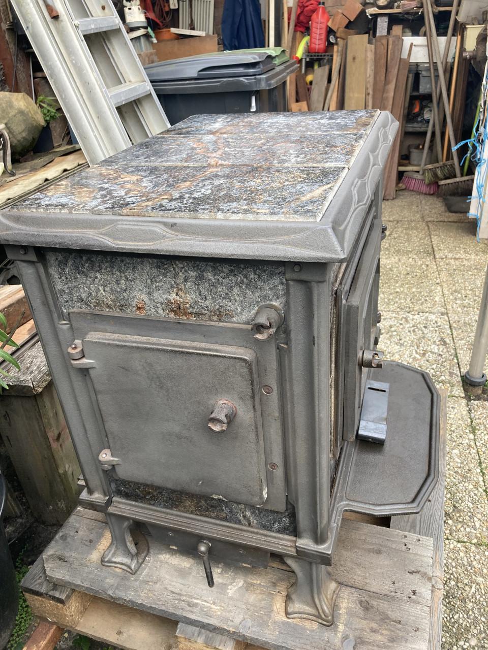 Te Koop speksteen kachel met rook kanaal