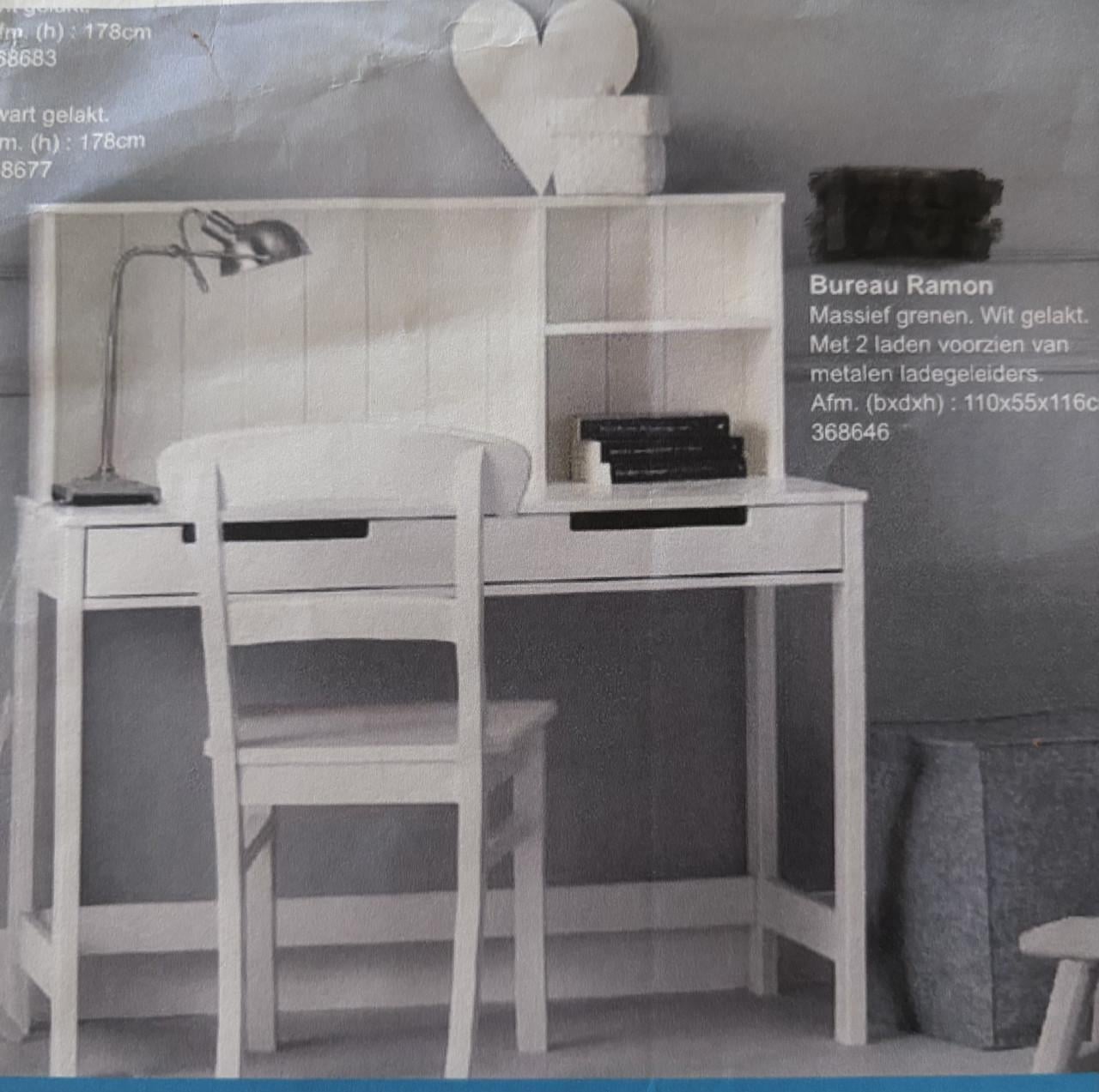 Leuk wit houten bureautje (Woood)