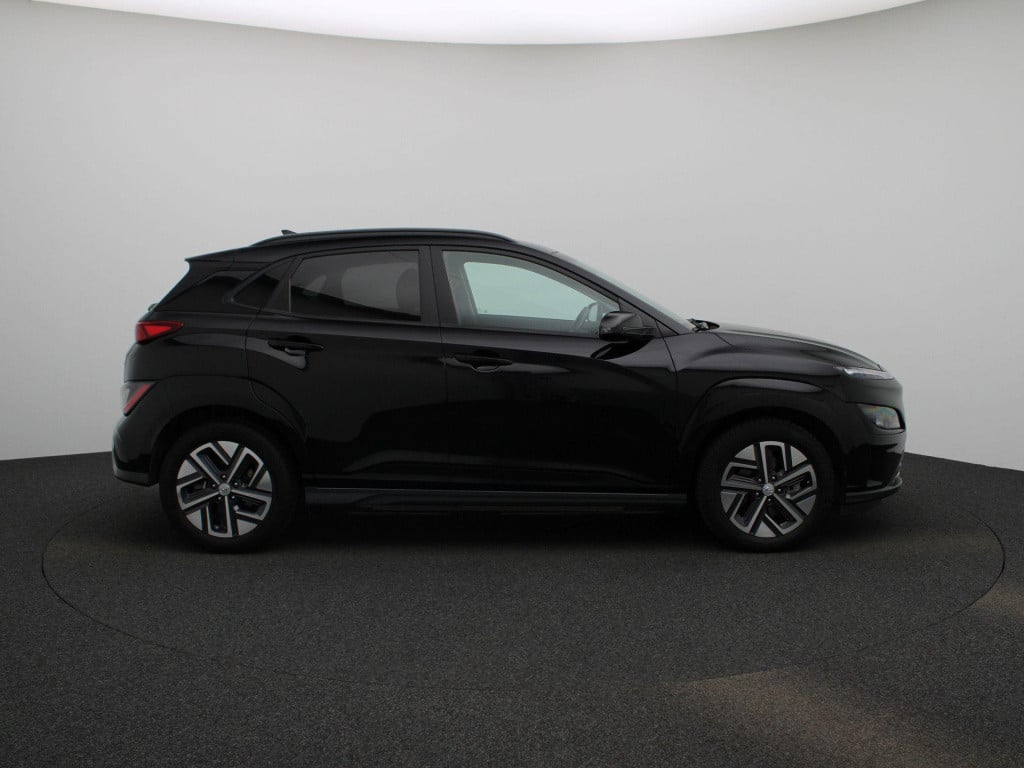 Hyundai Kona ev fashion 39 kwh