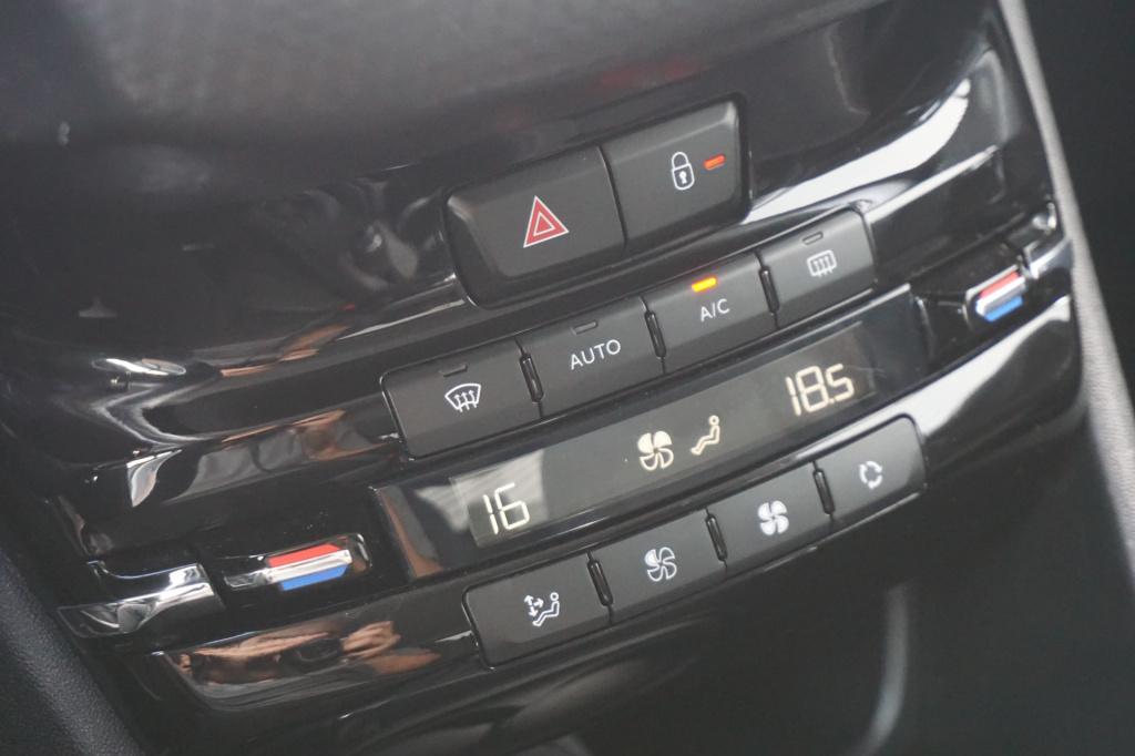 Peugeot 208 1.2 puretech tech edition climate / navi / cruise / camera / pd