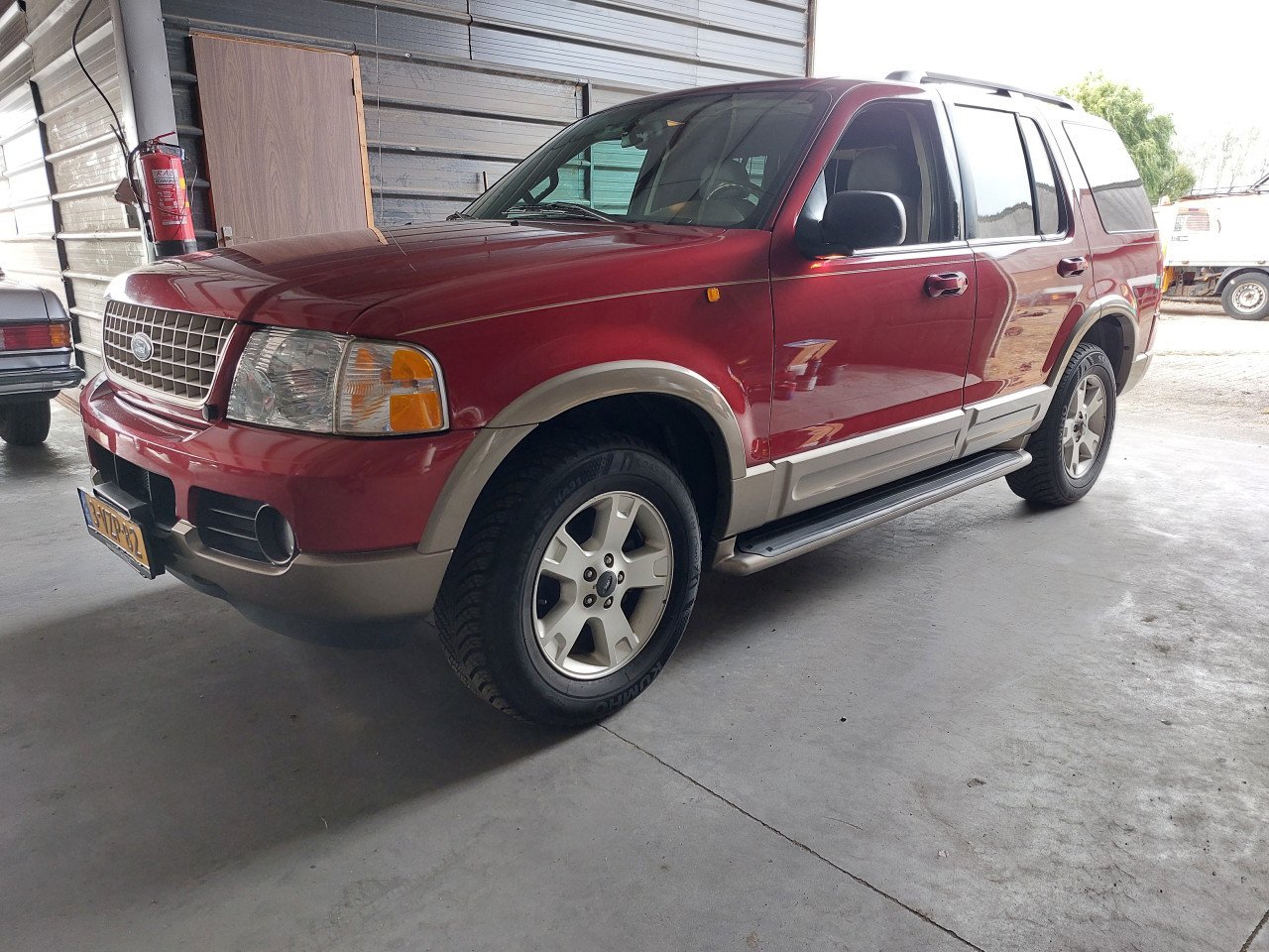 Ford Explorer V8 Jeep