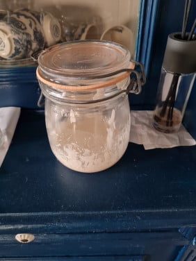 Starter voor zuurdesembrood