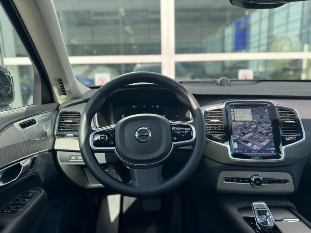 Volvo XC90 t8 455pk recharge ultra dark| full options!! b&w | luchtvering