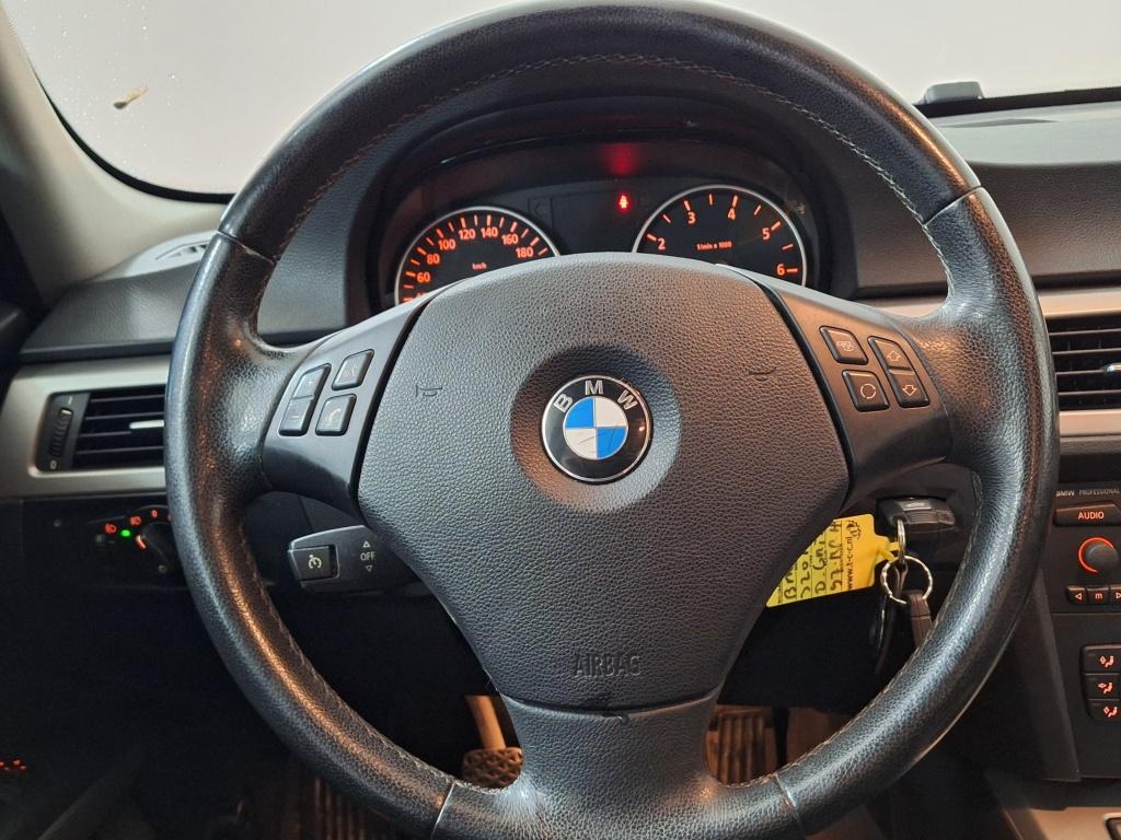 BMW 3-serie 320i dynamic exec.