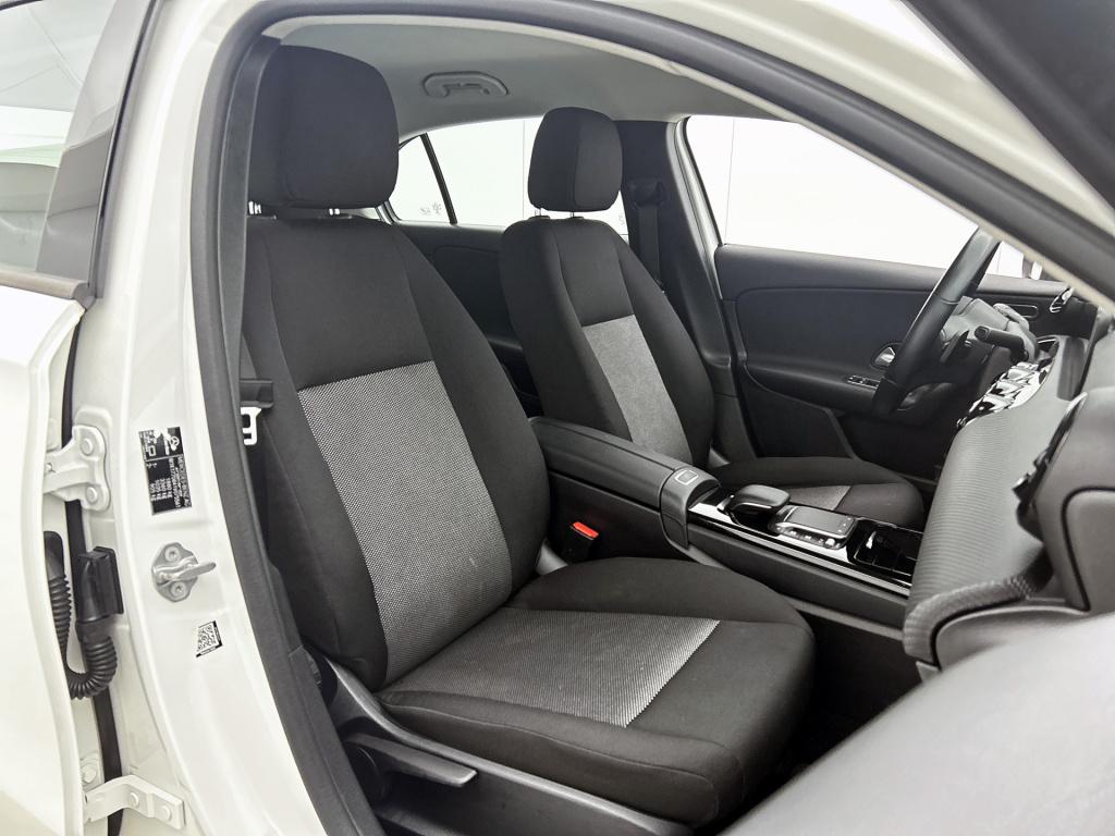 Mercedes-Benz A-Klasse 180 business solution ledkoplampen |  achteruitrijca