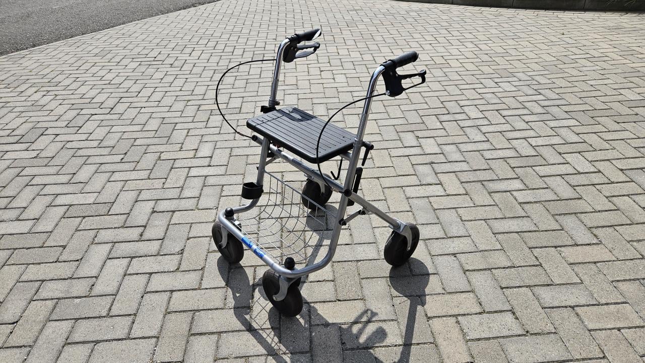 Rollator, in nieuwstaat, merk THUASNE