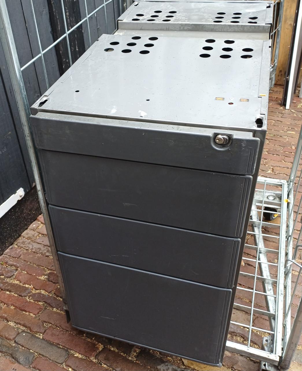 Ladenblok 4x