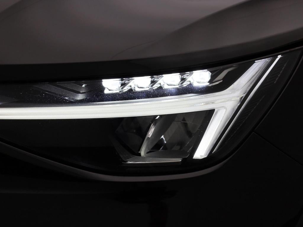 Volvo XC40 recharge core | automaat | apple carplay / android auto | virtua