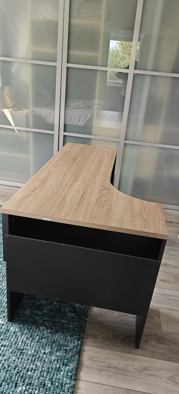 Bureau (hoek)