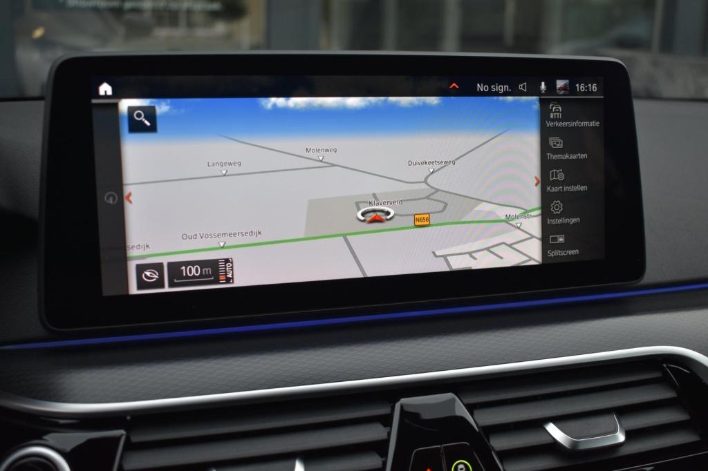 BMW 5 Serie touring 520i m-sport | laserlight | nap | dealer onderhouden | 