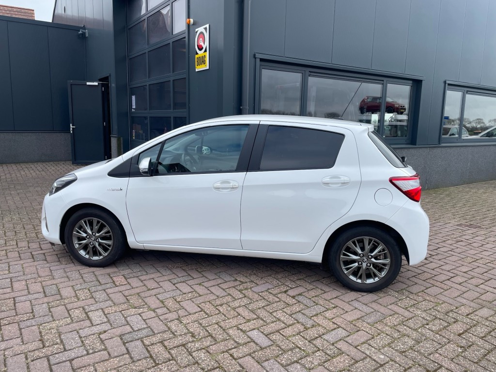 Toyota Yaris 1.5 hybrid dynamic