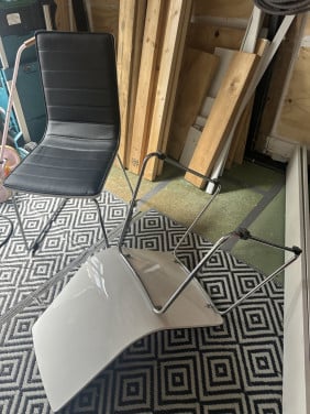 Eetkamerstoelen 2 stuks