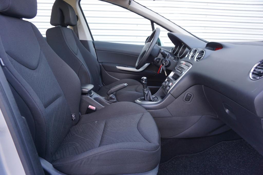 Peugeot 308 1.6 vti xs airco / cruise / elektr. ramen / trekhaak /