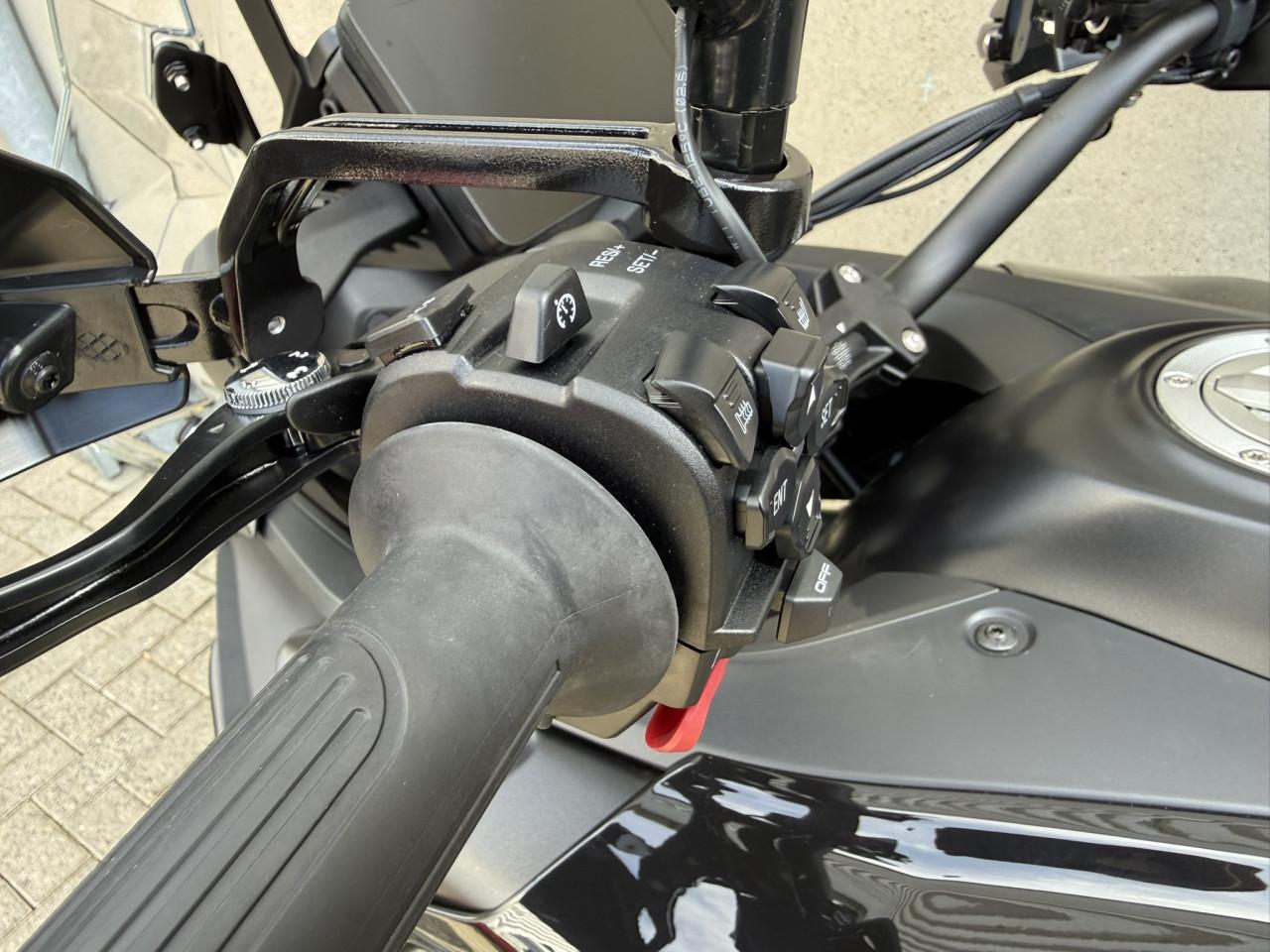 QJMotor SRT 900 SX Touring | Zeer compleet | Op voorraad