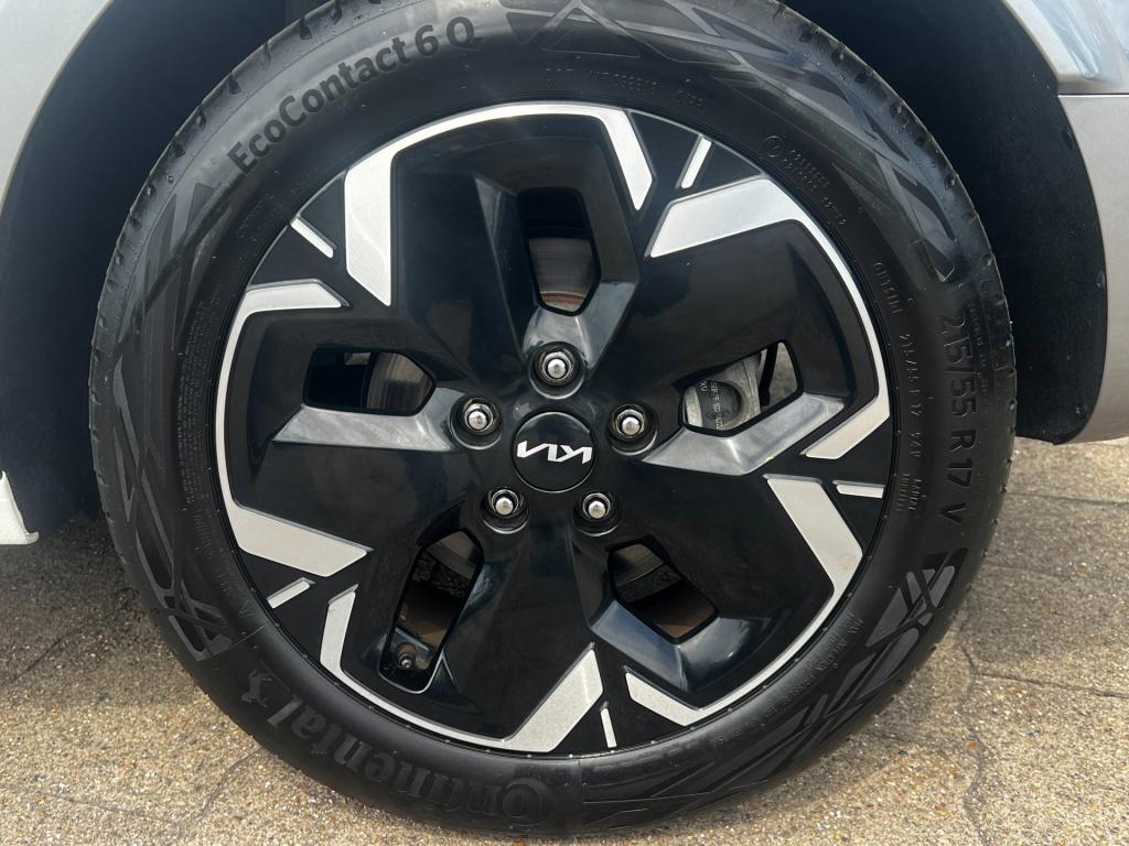 Kia Niro Ev executiveline 64.8 kwh full option, trekhaak afn. pearl white